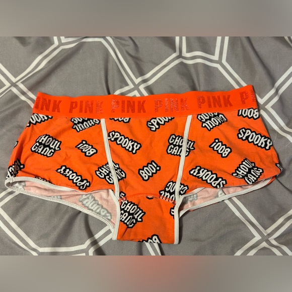 PINK Victoria's Secret Halloween Graphic Logo boyshort panty - Picture 1 of 3